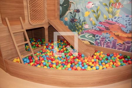 Apartamento à venda com 86m², 2 quartos e 1 vaga Apartamento à venda com 86m², 2 quartos e 1 vagaÁrea comum - Brinquedoteca