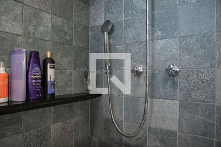 Apartamento à venda com 86m², 2 quartos e 1 vaga Apartamento à venda com 86m², 2 quartos e 1 vagaBanheiro da Suíte