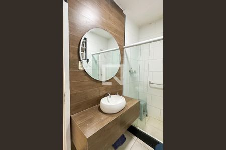 Banheiro de apartamento à venda com 1 quarto, 51m² em Copacabana, Rio de Janeiro