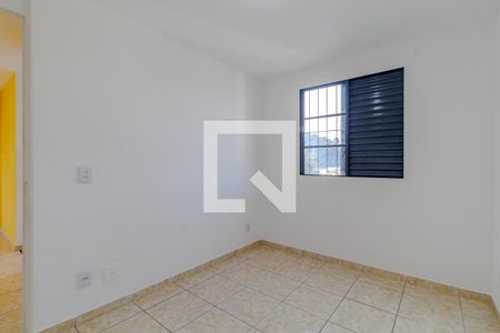 Quarto 2 de apartamento à venda com 2 quartos, 47m² em Jardim Mirna, Taboão da Serra