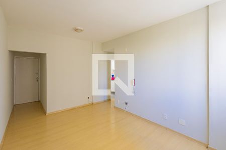 Apartamento para alugar com 85m², 3 quartos e 1 vagaSala