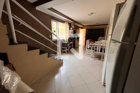 Sala de casa para alugar com 3 quartos, 152m² em Vila Maria de Maggi, Suzano