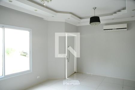 Sala de casa de condomínio para alugar com 3 quartos, 113m² em Chácara Canta Galo, Cotia