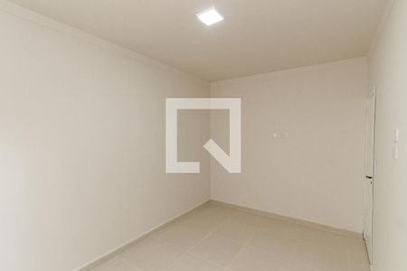 Quarto 1 de casa para alugar com 2 quartos, 58m² em Vila Sabrina, São Paulo