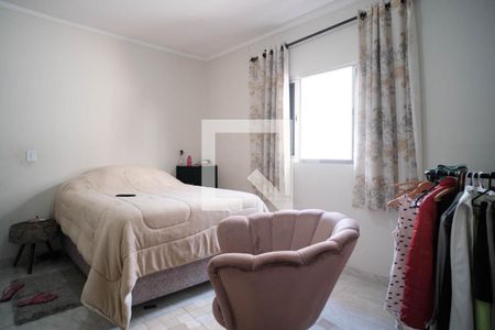 Casa à venda com 326m², 5 quartos e 3 vagas Casa à venda com 326m², 5 quartos e 3 vagasQuarto