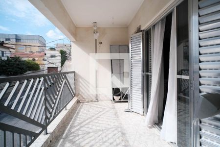 Casa à venda com 326m², 5 quartos e 3 vagas Casa à venda com 326m², 5 quartos e 3 vagasVaranda Sala