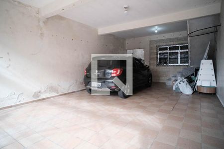 Casa à venda com 326m², 5 quartos e 3 vagas Casa à venda com 326m², 5 quartos e 3 vagasÁrea comum