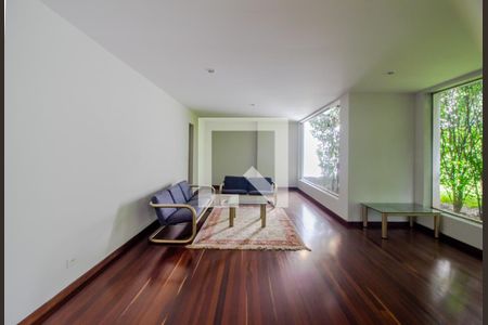 Apartamento para alugar com 32m², 1 quarto e 1 vaga Apartamento para alugar com 32m², 1 quarto e 1 vagaÁrea comum - Salão de festas