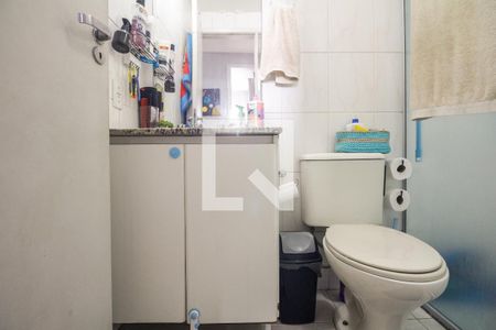 Banheiro  de apartamento para alugar com 3 quartos, 60m² em Chácara Seis de Outubro, São Paulo