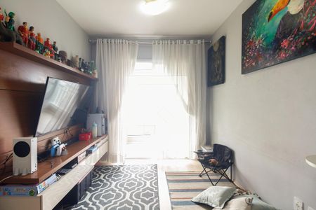 Sala  de apartamento para alugar com 3 quartos, 60m² em Chácara Seis de Outubro, São Paulo