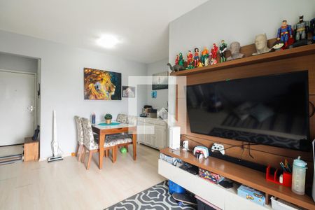 Sala  de apartamento para alugar com 3 quartos, 60m² em Chácara Seis de Outubro, São Paulo
