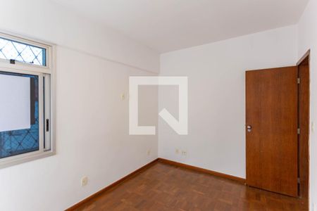 Quarto 2 de apartamento para alugar com 3 quartos, 110m² em Nova Suíça, Belo Horizonte