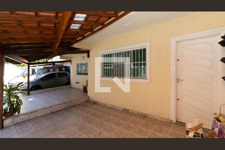 Casa de condomínio para alugar com 110m², 3 quartos e 2 vagas Casa de condomínio para alugar com 110m², 3 quartos e 2 vagasGaragem