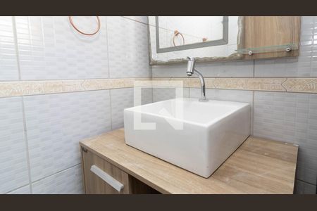 Casa de condomínio para alugar com 110m², 3 quartos e 2 vagas Casa de condomínio para alugar com 110m², 3 quartos e 2 vagasBanheiro da Suíte