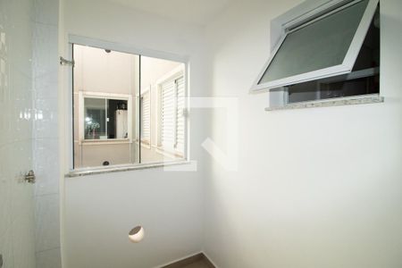 Apartamento para alugar com 42m², 2 quartos e sem vaga Apartamento para alugar com 42m², 2 quartos e sem vagaÁrea de Serviço