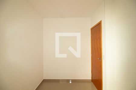 Quarto 1 de apartamento para alugar com 2 quartos, 42m² em Vila Mazzei, São Paulo