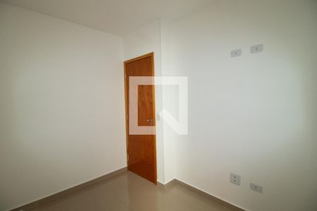 Quarto 1 de apartamento para alugar com 2 quartos, 42m² em Vila Mazzei, São Paulo