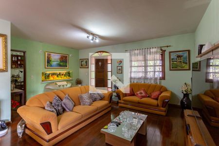 Sala de casa à venda com 3 quartos, 340m² em Santa Lúcia, Belo Horizonte