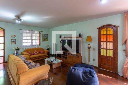 Sala de casa à venda com 3 quartos, 340m² em Santa Lúcia, Belo Horizonte