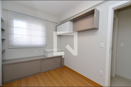 Quarto 1 de apartamento para alugar com 2 quartos, 73m² em Lourdes, Belo Horizonte