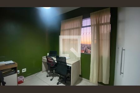 Apartamento à venda com 150m², 3 quartos e 1 vagaQuarto 2