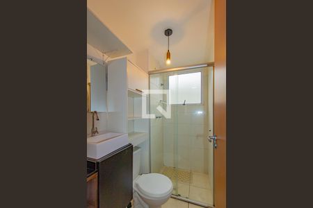 Banheiro de apartamento à venda com 2 quartos, 42m² em São José, Canoas