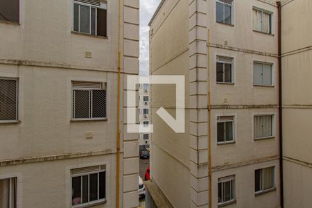 Vista da cozinha de apartamento para alugar com 2 quartos, 42m² em São José, Canoas