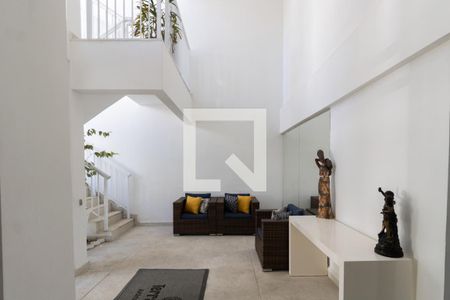 Apartamento para alugar com 132m², 3 quartos e 2 vagasHall social