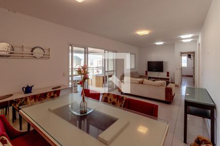 Sala de apartamento para alugar com 3 quartos, 132m² em Vila Luis Antônio, Guarujá