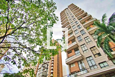 Apartamento à venda com 184m², 3 quartos e 4 vagasFachada