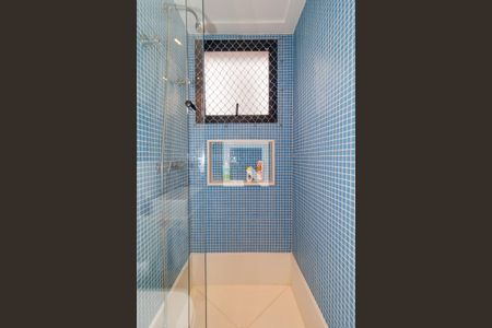 Apartamento à venda com 184m², 3 quartos e 4 vagasBanheiro da Suíte 2