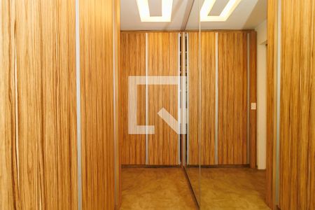 Apartamento à venda com 184m², 3 quartos e 4 vagasSuíte 1