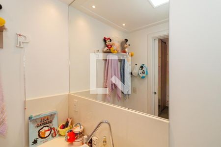 Apartamento à venda com 184m², 3 quartos e 4 vagasBanheiro da Suíte 2