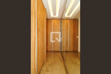 Apartamento à venda com 184m², 3 quartos e 4 vagasSuíte 1