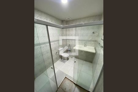 Casa à venda com 80m², 2 quartos e 1 vaga Casa à venda com 80m², 2 quartos e 1 vagaBanheiro