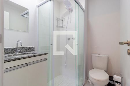 Banheiro de kitnet/studio para alugar com 1 quarto, 19m² em Brás, São Paulo