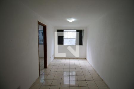 Sala de apartamento à venda com 2 quartos, 60m² em Itaquera, São Paulo