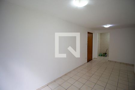 Sala de apartamento à venda com 2 quartos, 60m² em Itaquera, São Paulo