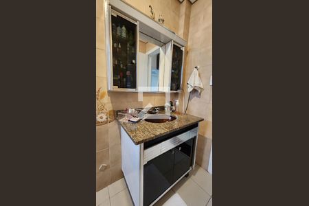 Apartamento para alugar com 270m², 3 quartos e 2 vagasBanheiro