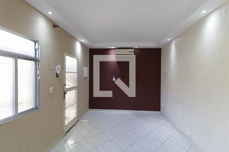 Sala de casa para alugar com 4 quartos, 180m² em Piedade, Rio de Janeiro
