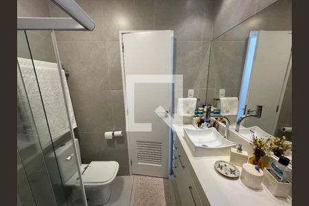 Apartamento à venda com 96m², 3 quartos e 1 vaga Apartamento à venda com 96m², 3 quartos e 1 vagaBanheiro 2