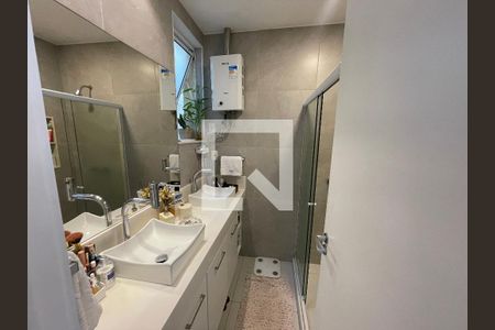 Apartamento à venda com 96m², 3 quartos e 1 vaga Apartamento à venda com 96m², 3 quartos e 1 vagaBanheiro 2