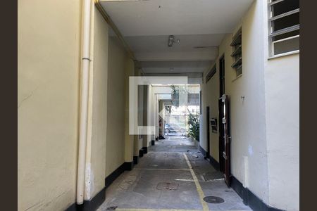 Apartamento à venda com 96m², 3 quartos e 1 vaga Apartamento à venda com 96m², 3 quartos e 1 vagaFachada e portaria