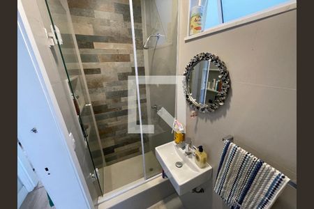 Apartamento à venda com 96m², 3 quartos e 1 vaga Apartamento à venda com 96m², 3 quartos e 1 vagaBanheiro 1