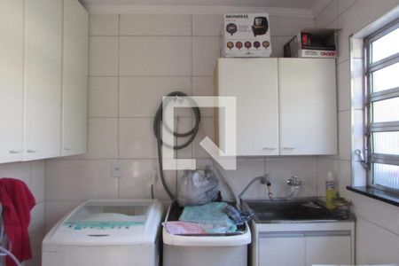 Casa à venda com 237m², 4 quartos e sem vagaÁrea de Serviço