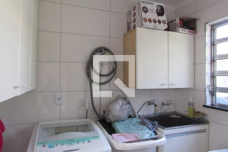 Casa à venda com 237m², 4 quartos e sem vagaÁrea de Serviço