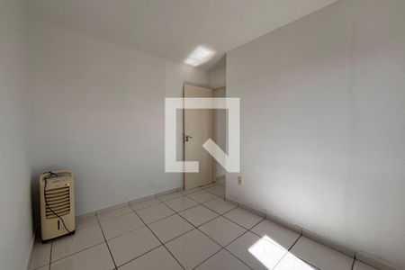 Quarto 2 de apartamento para alugar com 2 quartos, 47m² em Vila Urupes, Suzano