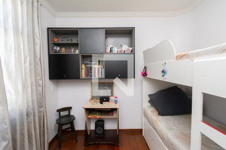 Quarto 1 de apartamento para alugar com 3 quartos, 175m² em Bairro da Glória, Contagem