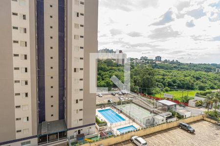 Vista Sala de Estar/Jantar  de apartamento à venda com 2 quartos, 77m² em Mansões Santo Antônio, Campinas