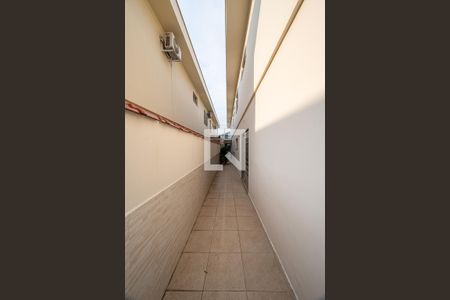 Casa à venda com 199m², 3 quartos e 2 vagasCorredor